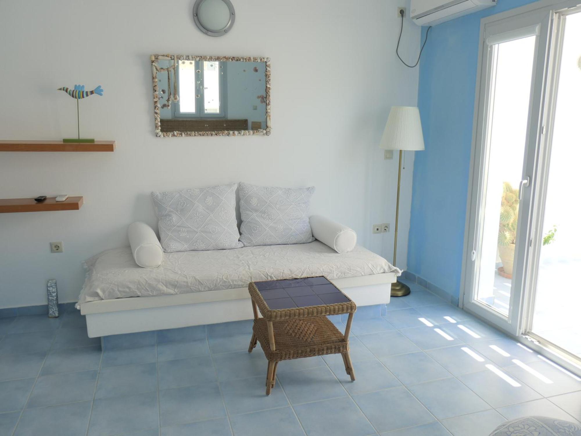 Inaxos studios, viewing Apollo temple. Naxos City Exterior foto